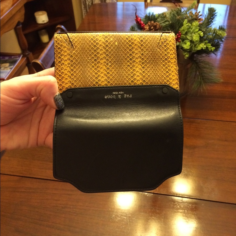 Wallet’s sold all - Picture 7 of 8